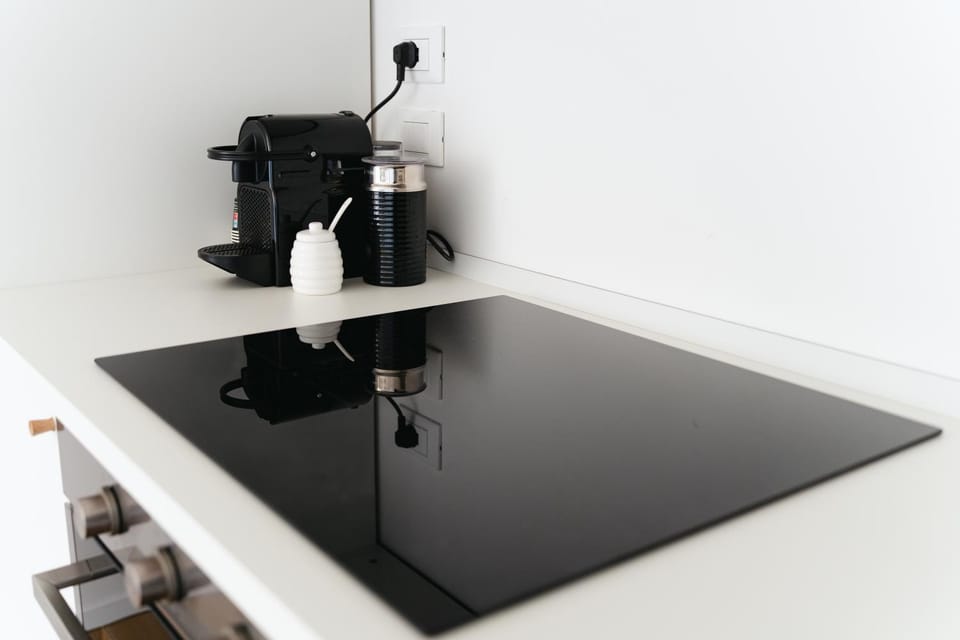 Coffee/tea facilities, Kitchen or kitchenette
