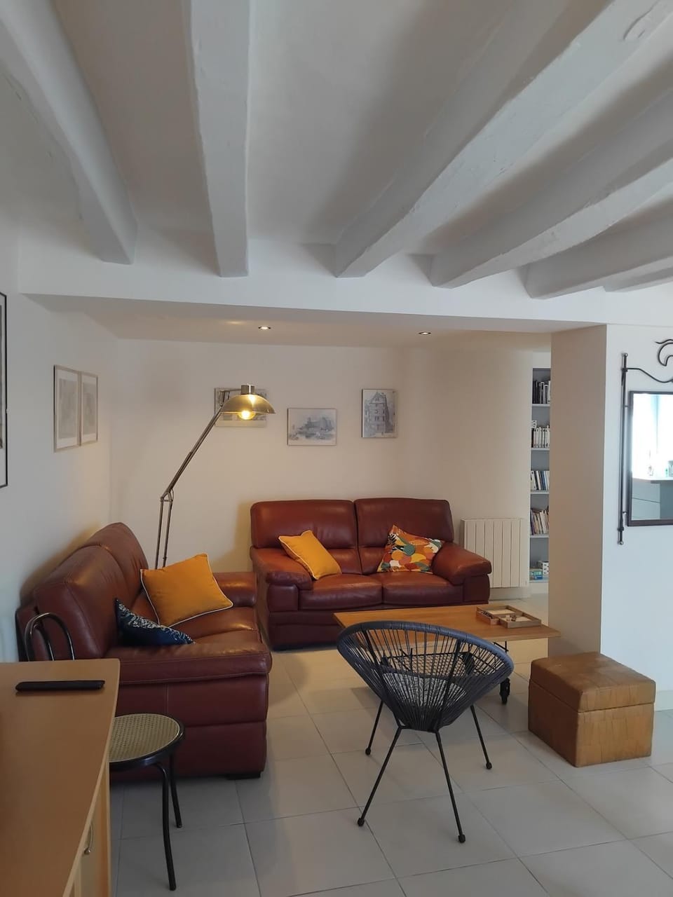 Living room, Seating area
