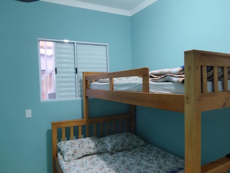Quartos aconchegantes proximo ao aeroporto de Guarulhos Bed and Breakfast in Guarulhos