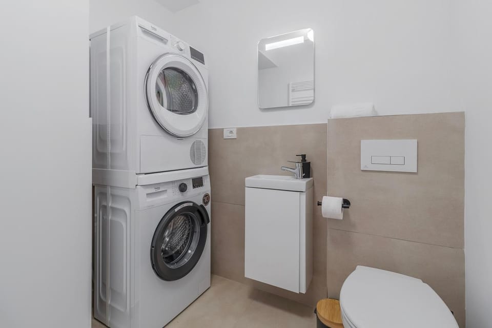 Toilet, Bathroom, washing machine, dryer