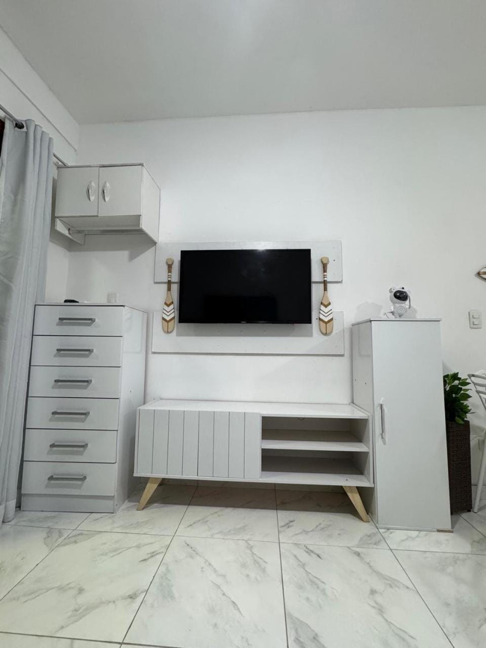 flat som do mar - tombo - guarujá House in State of São Paulo