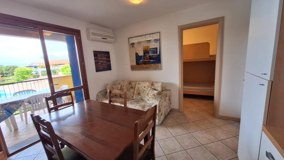 Appartamento con terrazzo vista piscina Apartment in Friuli-Venezia Giulia