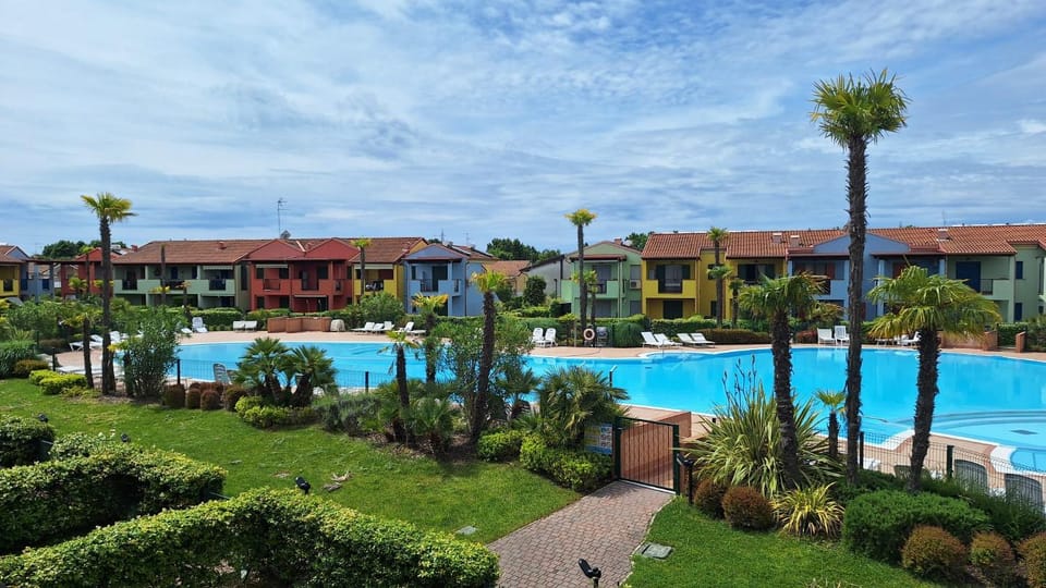 Appartamento con terrazzo vista piscina Apartment in Friuli-Venezia Giulia