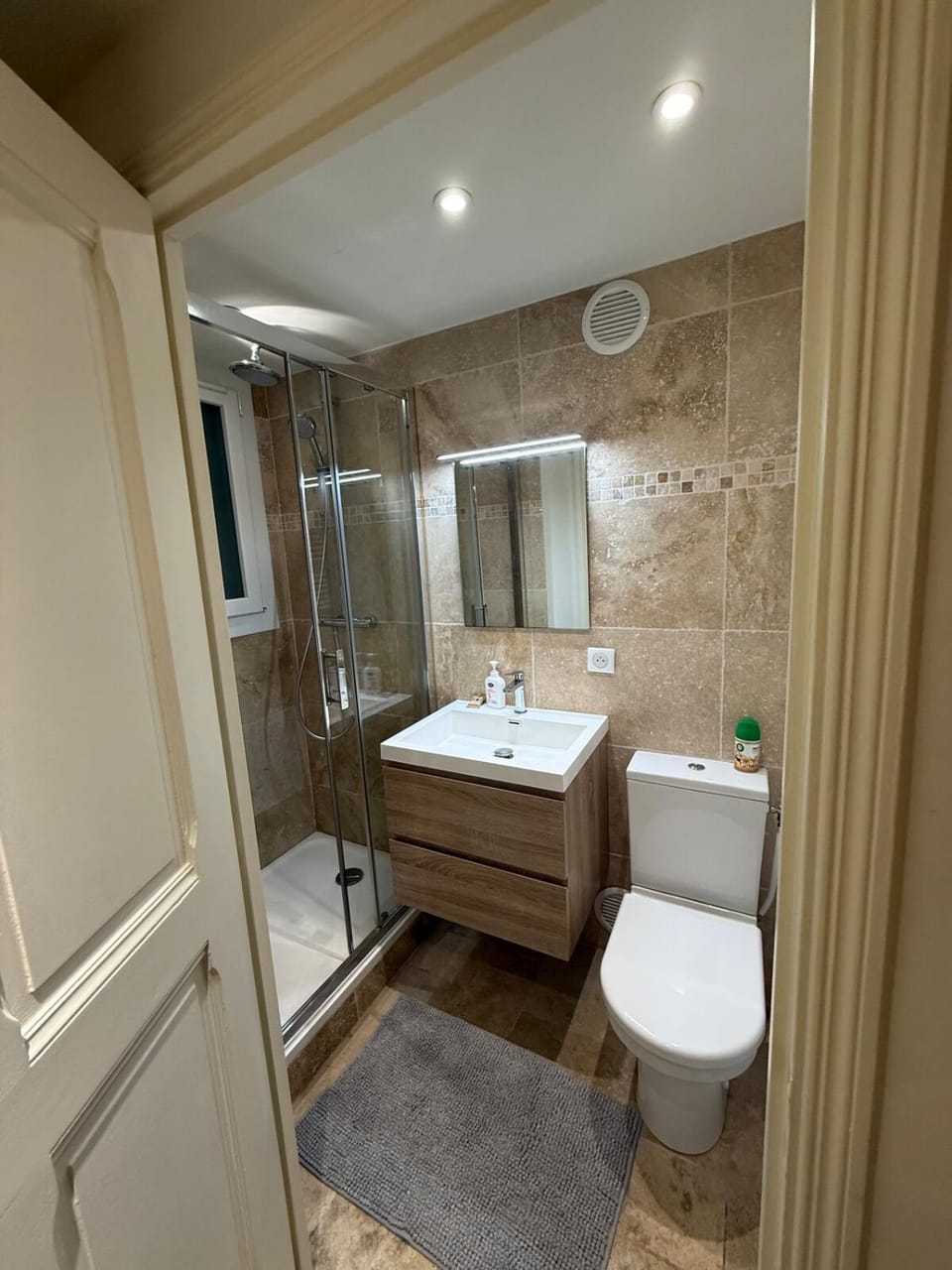 COZY apartment 5 min Croisette Palais Festivals Apartment in Cannes