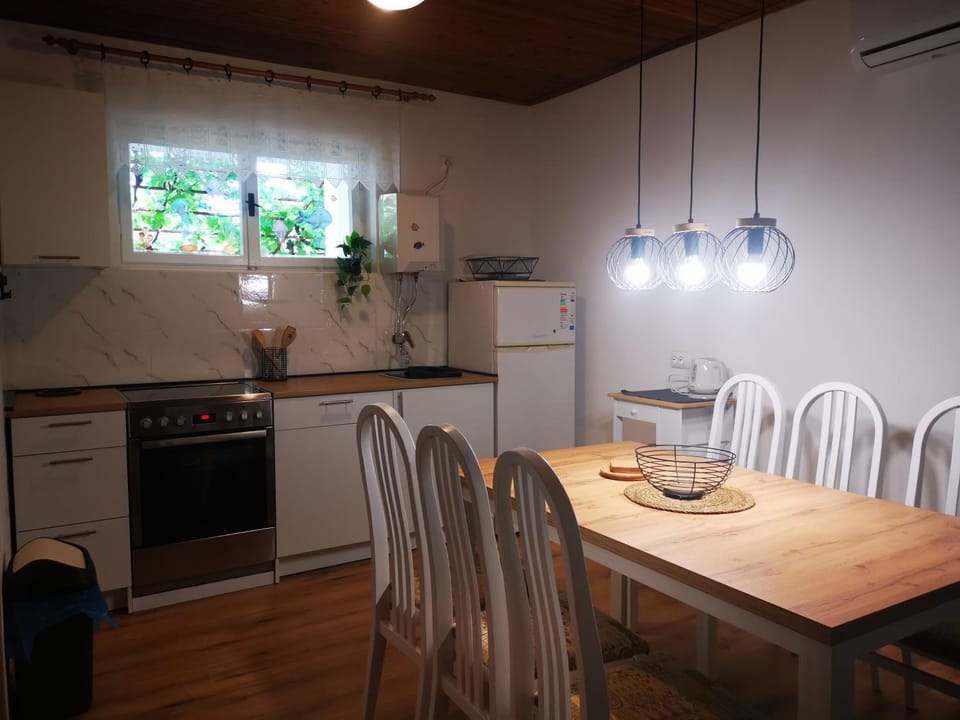 Stan u centru s TERASOM Apartment in Šibenik-Knin County, Croatia