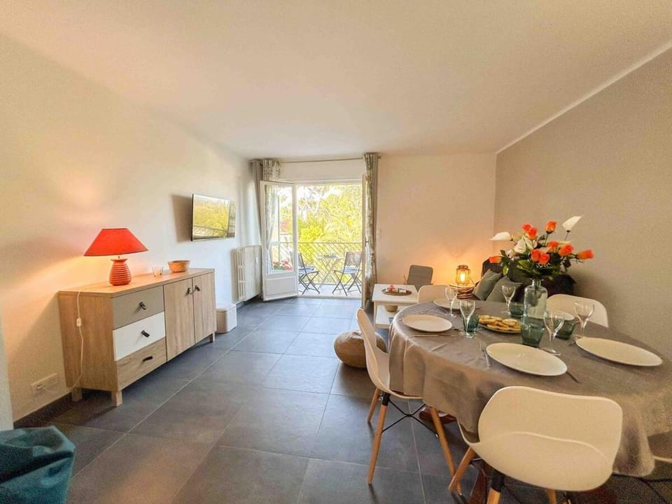 T3 Sanary avec garage proche centre ville Apartment in Sanary-sur-Mer