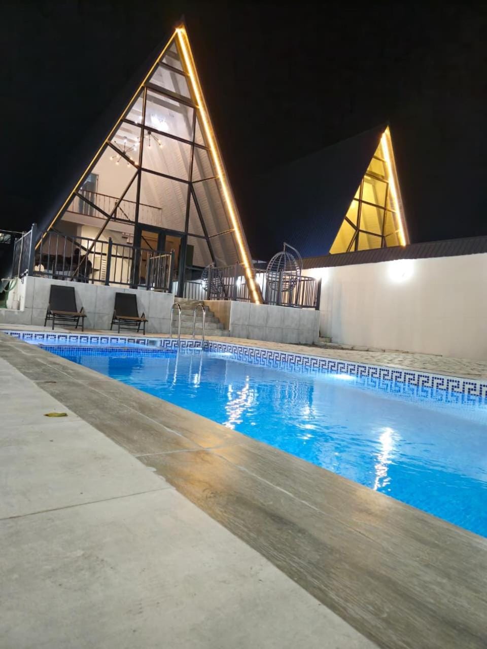 Property building, Swimming pool