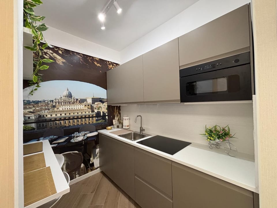 Saint Peter's Sunset View Luxury Apartment Apartment in Rome