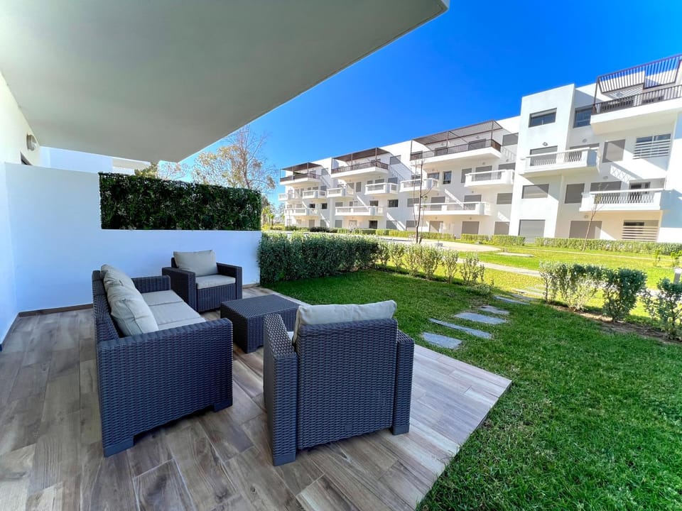 Patio, Spring, Day, Garden, View (from property/room), Balcony/Terrace, Garden view