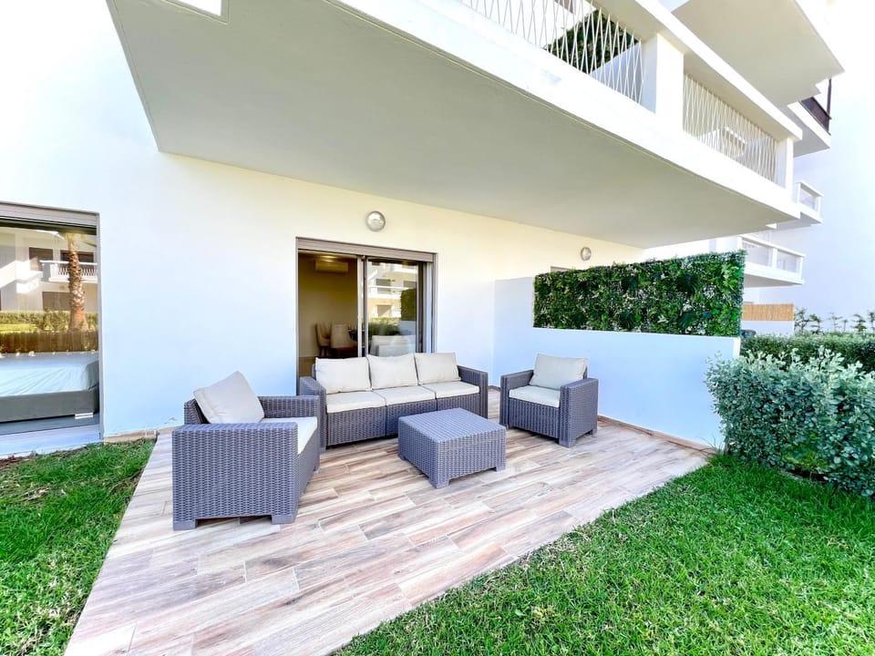 Patio, Spring, Day, Garden, View (from property/room), Balcony/Terrace, Garden view