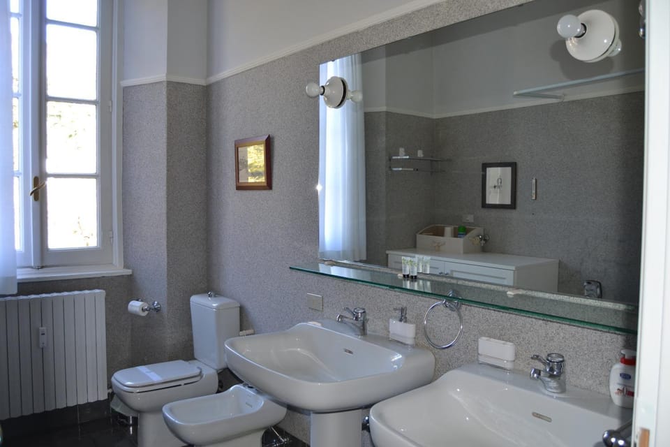 Villa Bertoni Lakeside Apartment in Tremezzo