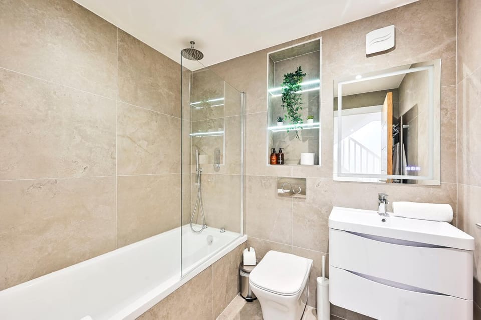 Bathroom, Bath