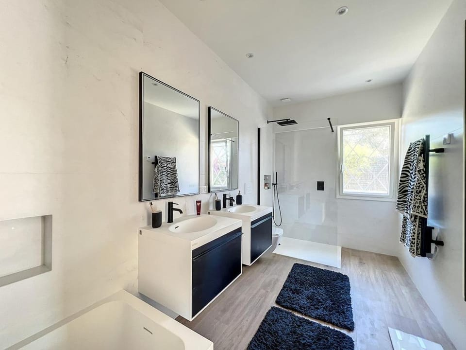 Beautiful luxury villa Villa in Antibes