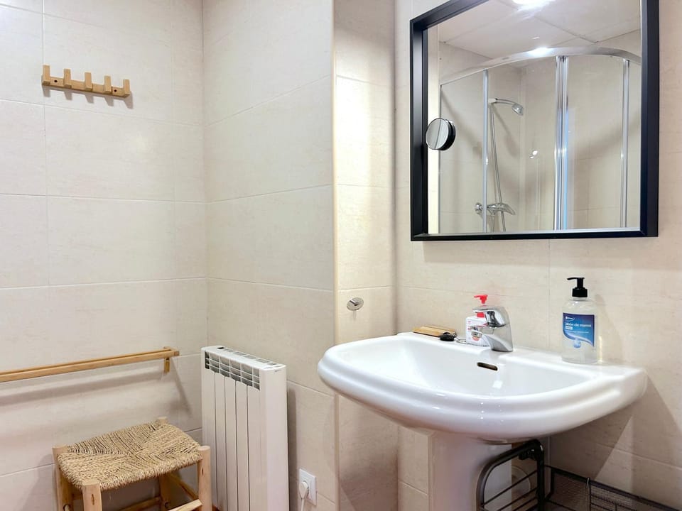 Apartament rústic amb encant i balcó by RURAL D'ÀNEU Apartment in Esterri d'Àneu
