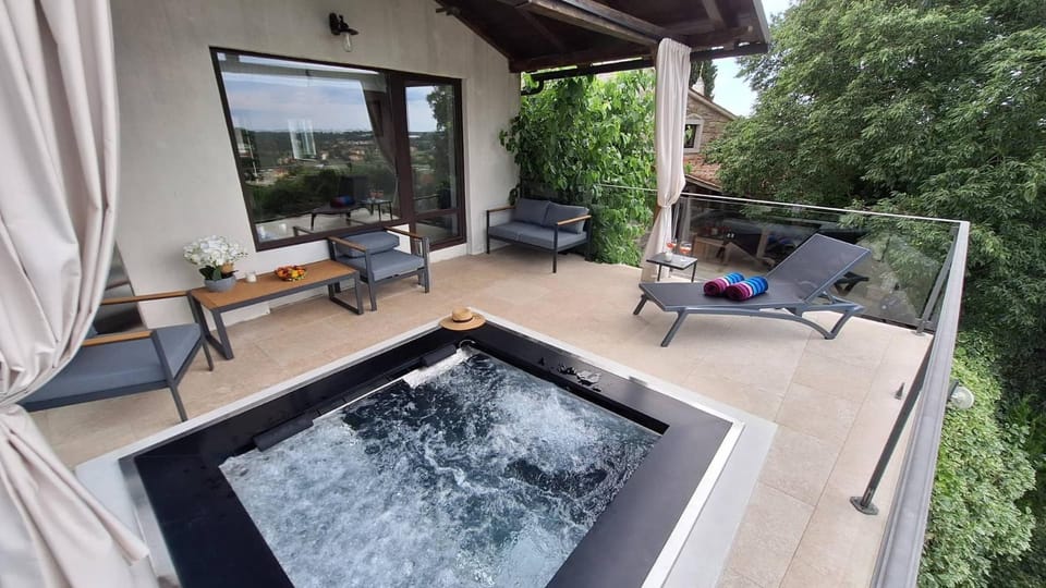 New!!! Family Villa Ana - Luxury Whirpool & Sauna Villa in Istria County