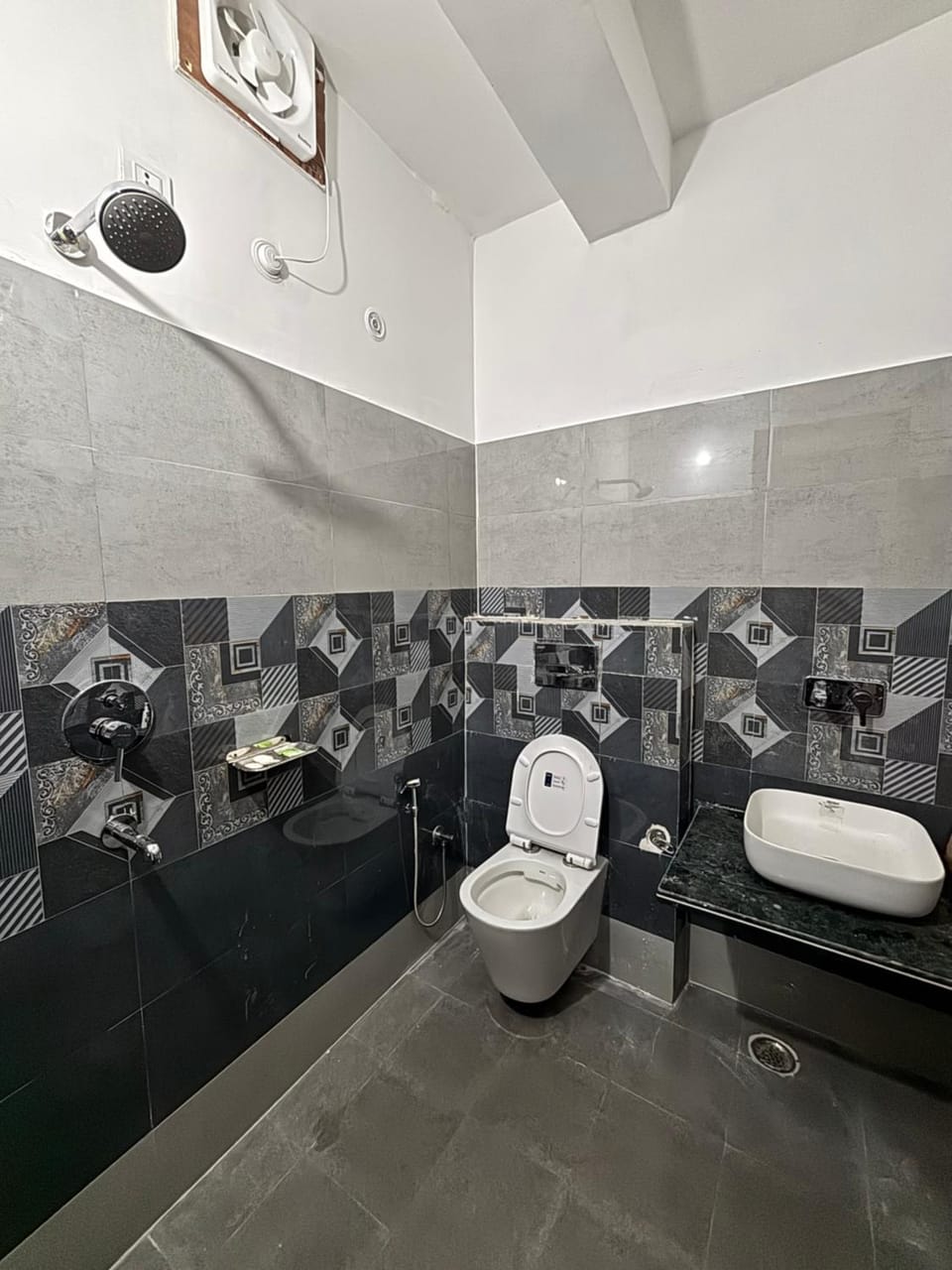 Divine Ganga Hotel in Uttarakhand