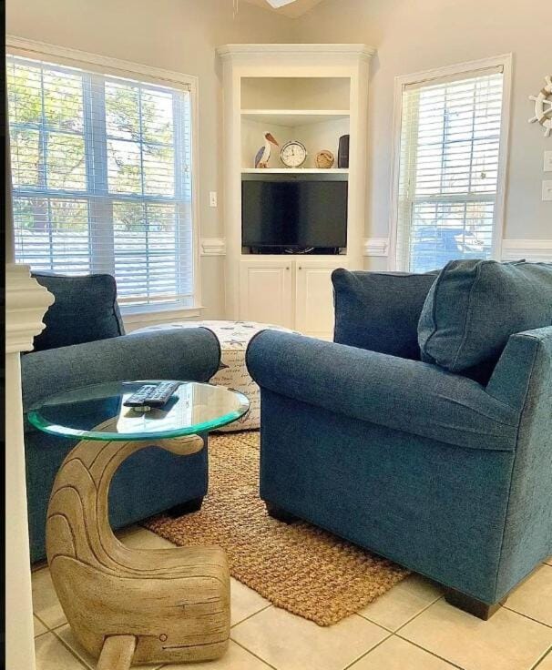 O4 Ocean Lakes Pet Friendly Golf Cart-Beach Bum House in South Carolina
