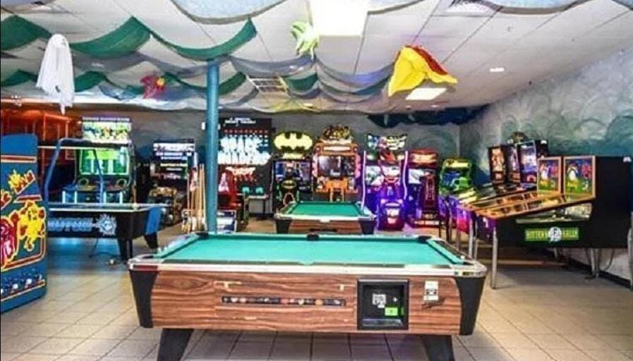O4 Ocean Lakes Pet Friendly Golf Cart-Beach Bum House in South Carolina