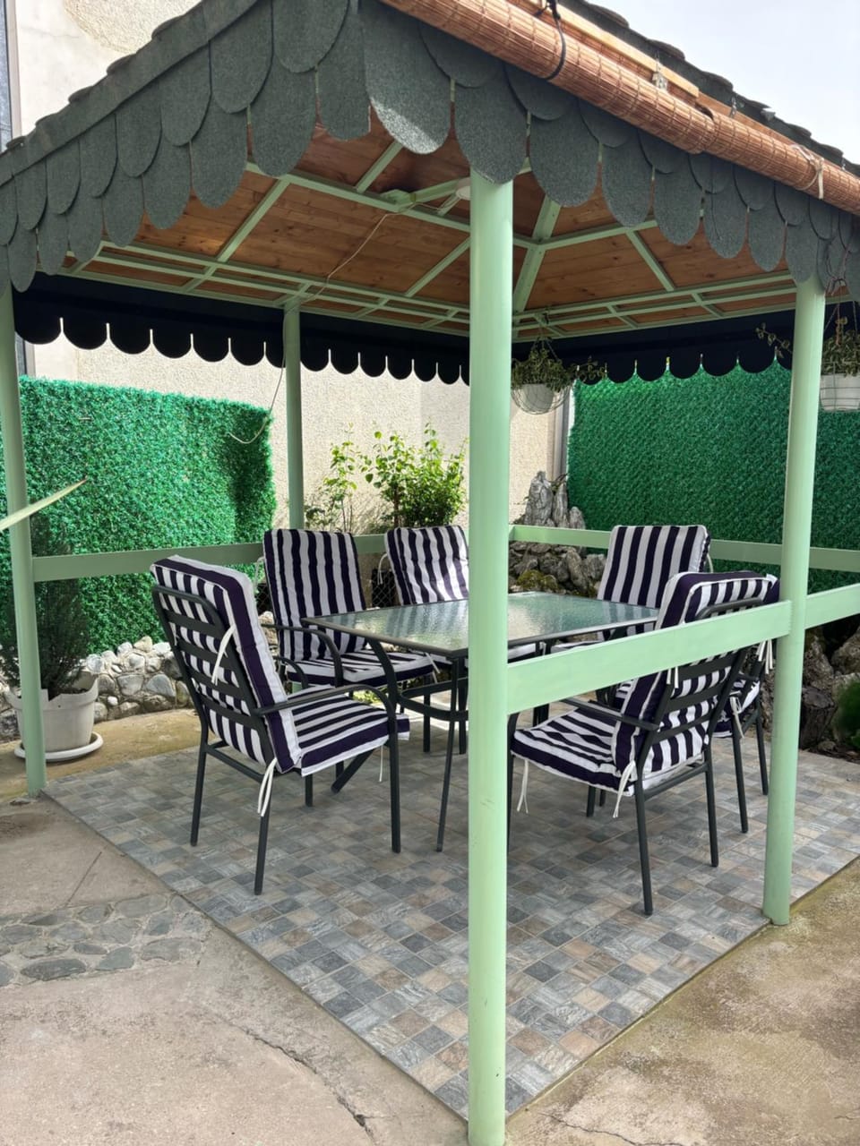 Garden, Balcony/Terrace