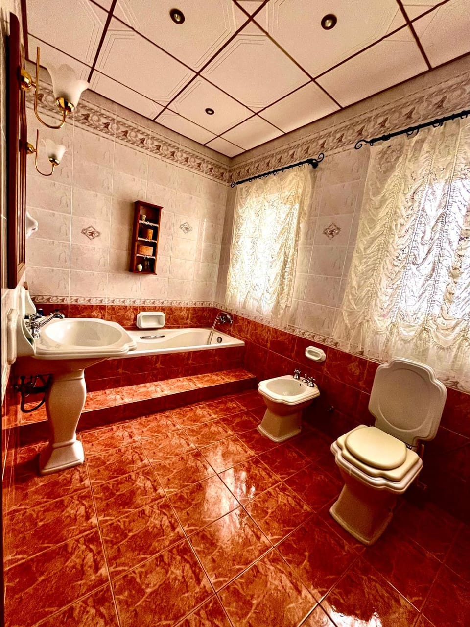 Rustic Room in Beautiful Spacious Place Vacation rental in Saint Julians