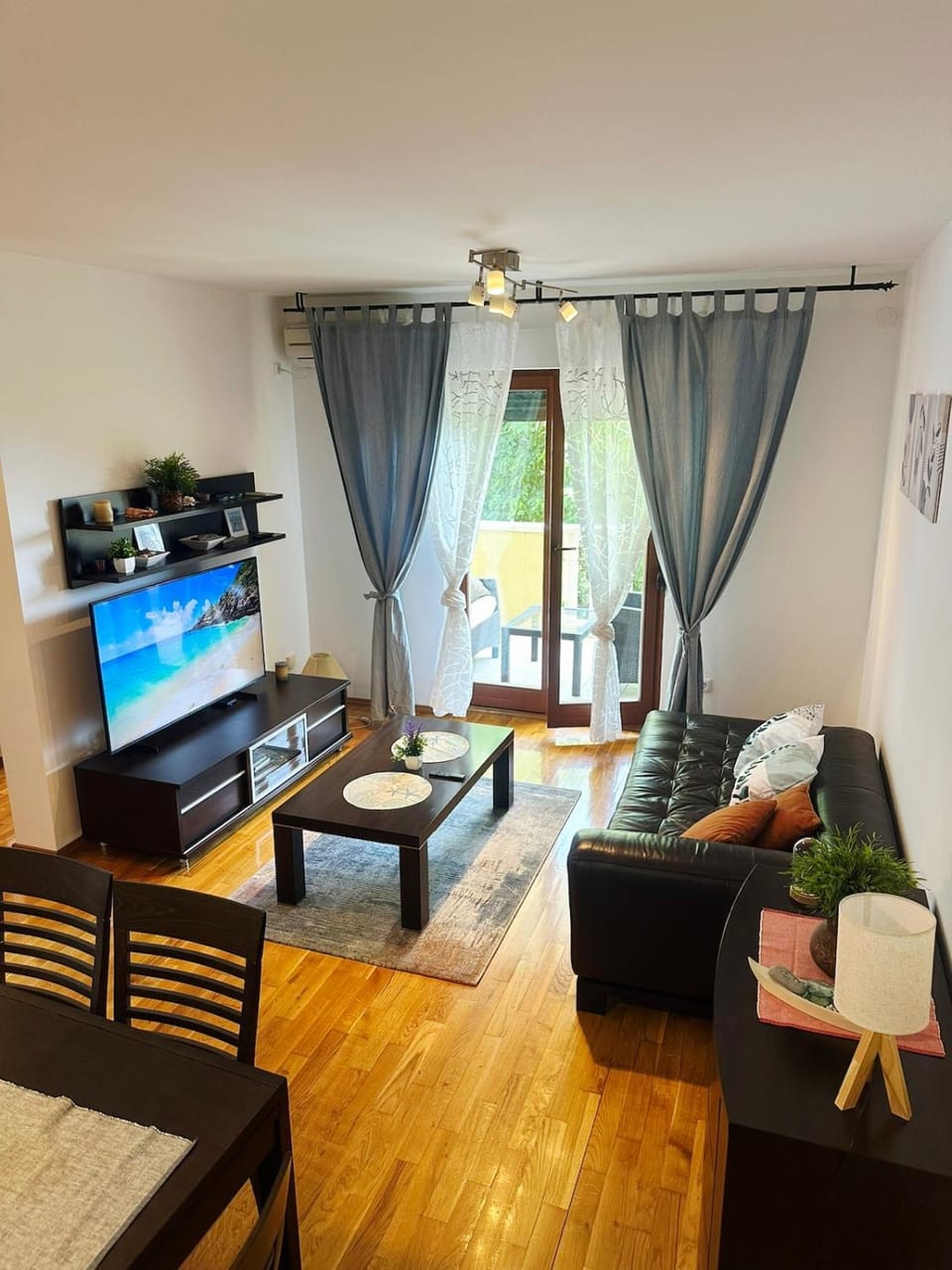 TV and multimedia, Living room