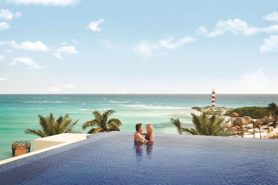 People, On site, Pool view, Sea view, Swimming pool