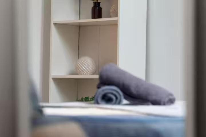 4BR House in Warrington with Garden Apartment in Warrington