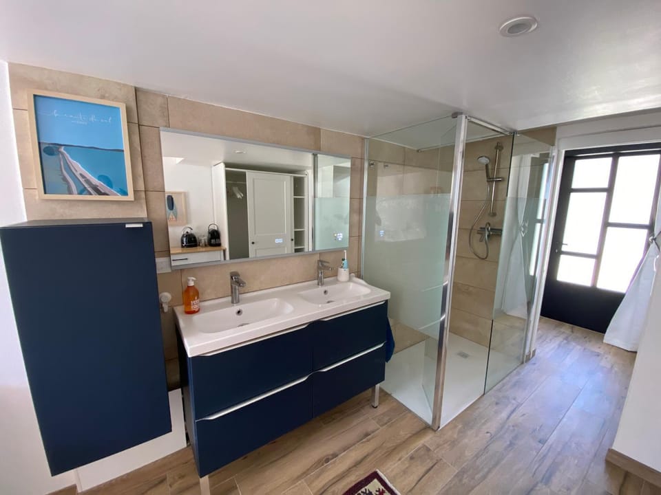 Chambre Hyères près gare et mer Bed and Breakfast in Hyères