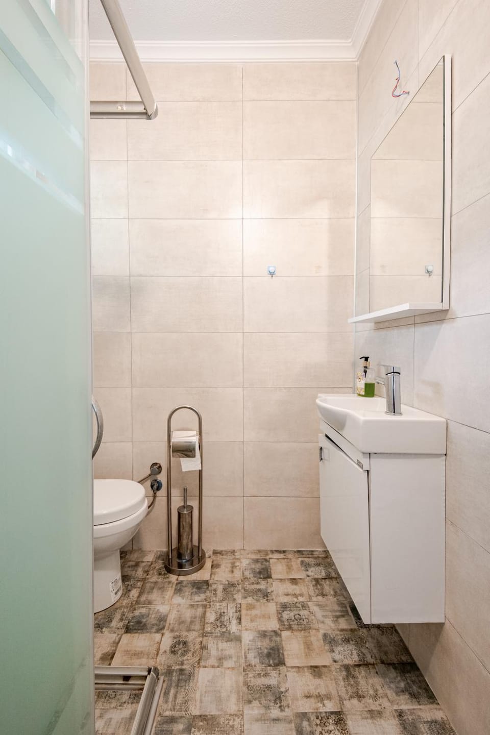 Shower, Toilet, Bathroom