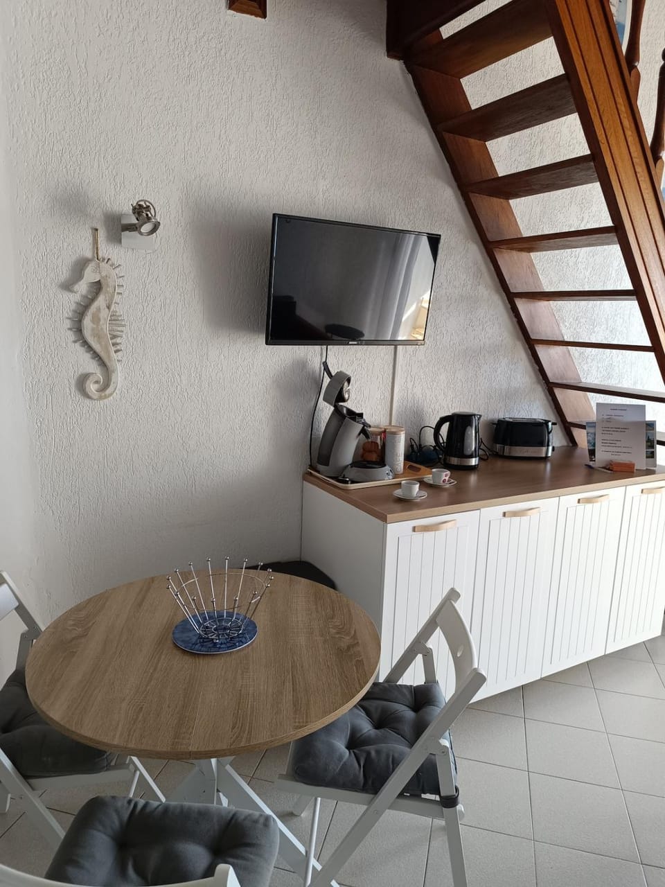 Coffee/tea facilities, Living room