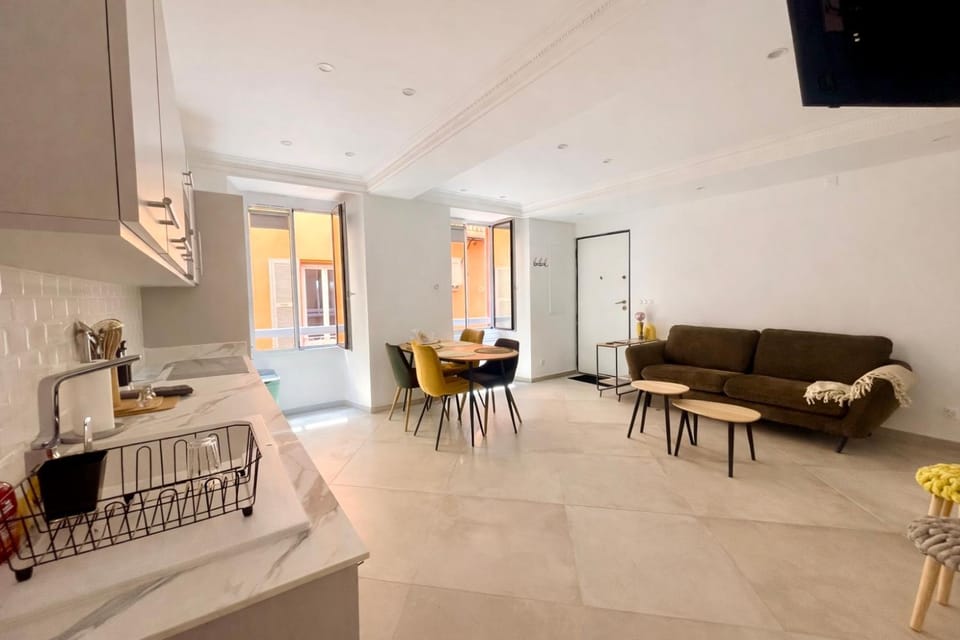Living room, kitchen