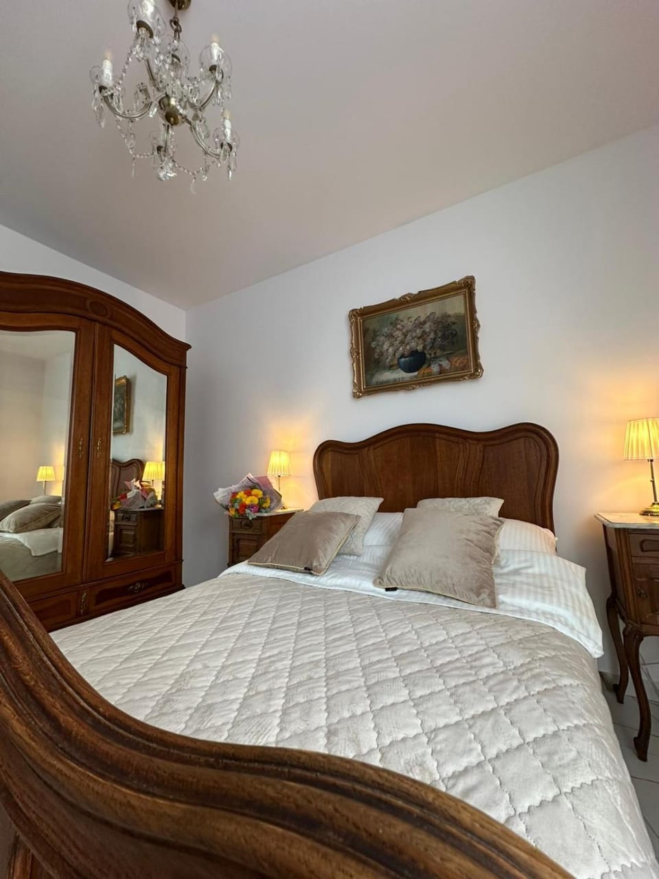 Bed, Photo of the whole room, Bedroom, wardrobe
