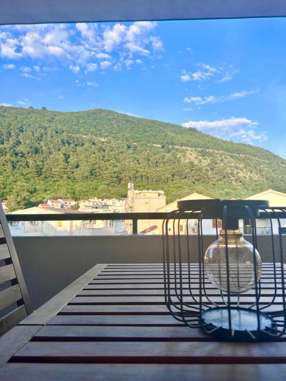 View (from property/room), Balcony/Terrace, Mountain view