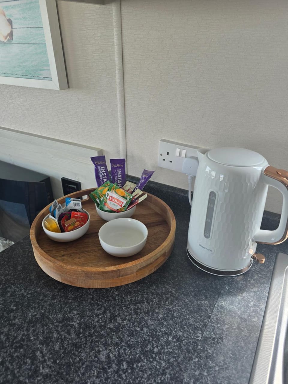 Coffee/tea facilities, Kitchen or kitchenette