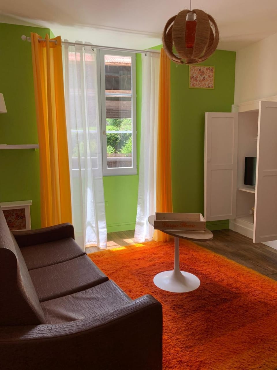 Communal lounge/ TV room, Living room