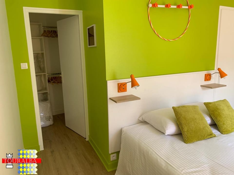 Barque Fleurie Esprit Rétro, Jardin & Parking Privé Apartment in Nouvelle-Aquitaine