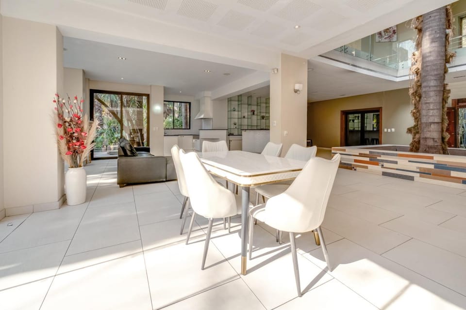 Urban Guest House on Athol Bed and Breakfast in Sandton