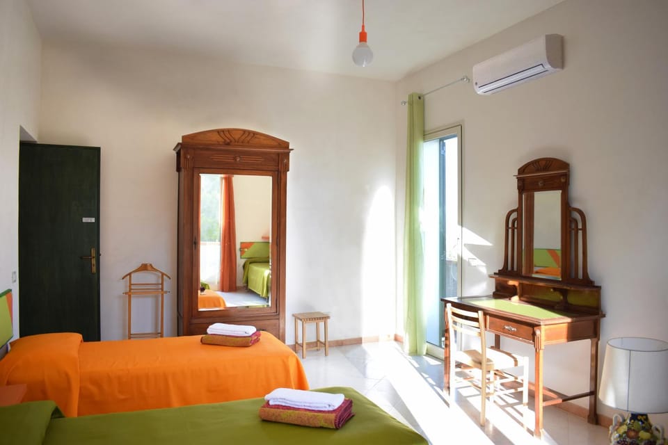 Giardinello Stagnone Sunset Bed and Breakfast in Marsala