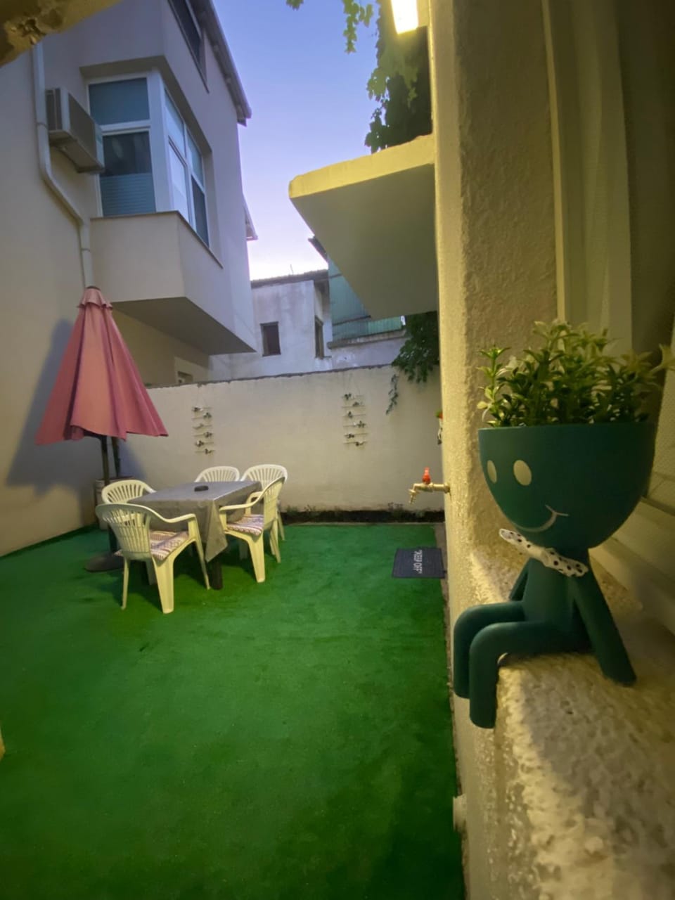 Garden, View (from property/room), Balcony/Terrace, Seating area, Garden view
