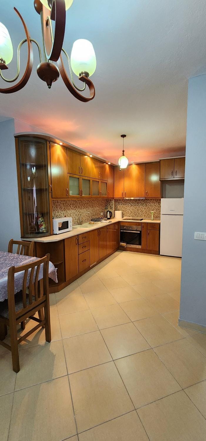Kitchen or kitchenette, Dining area, dishwasher, oven, stove