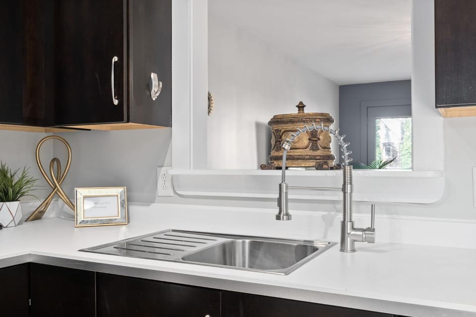 The Lofts of Downtown - 540 N 2nd St - Unit 203 - Charming 2-Bedroom in the Heart of Clarksville TN Apartment in Clarksville