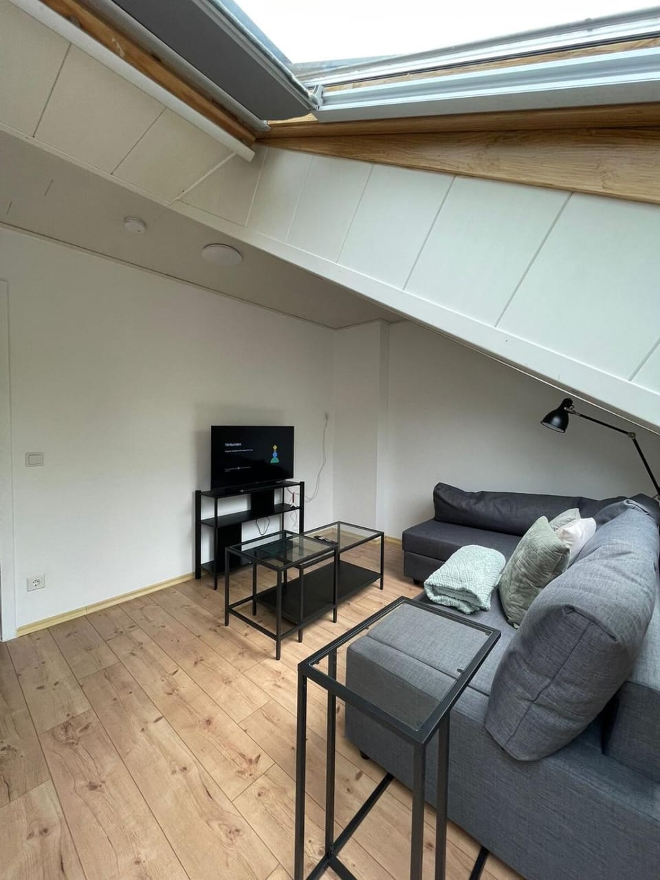 Communal lounge/ TV room, TV and multimedia, Living room, Seating area, Evening entertainment
