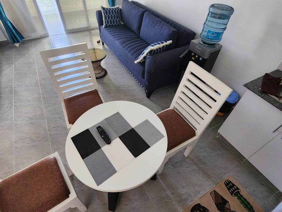 1 bedroom coastal getaway Casa Malindi with pool, 5 minutes to beach Apartment in Malindi