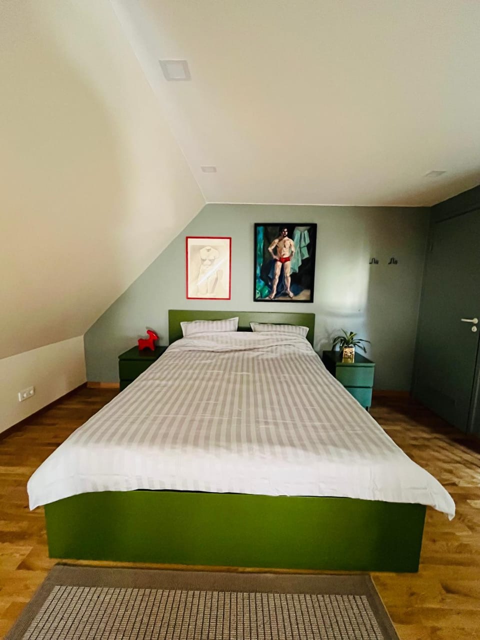 Bed, Bedroom