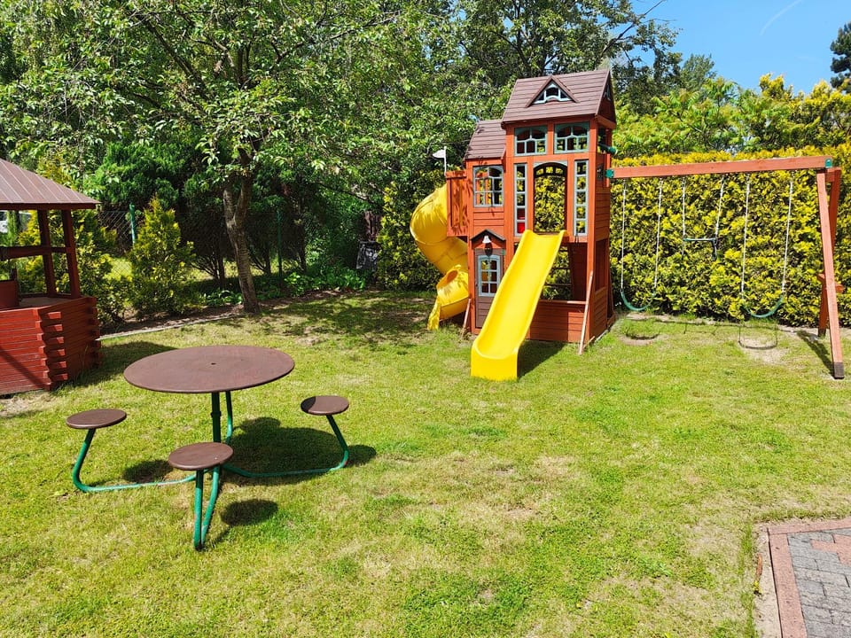 Spring, Day, Natural landscape, Children play ground, Garden, Garden view
