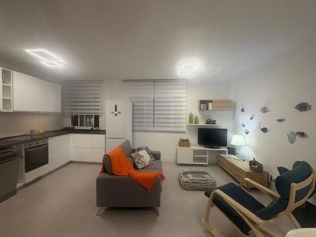 Kitchen or kitchenette, Living room