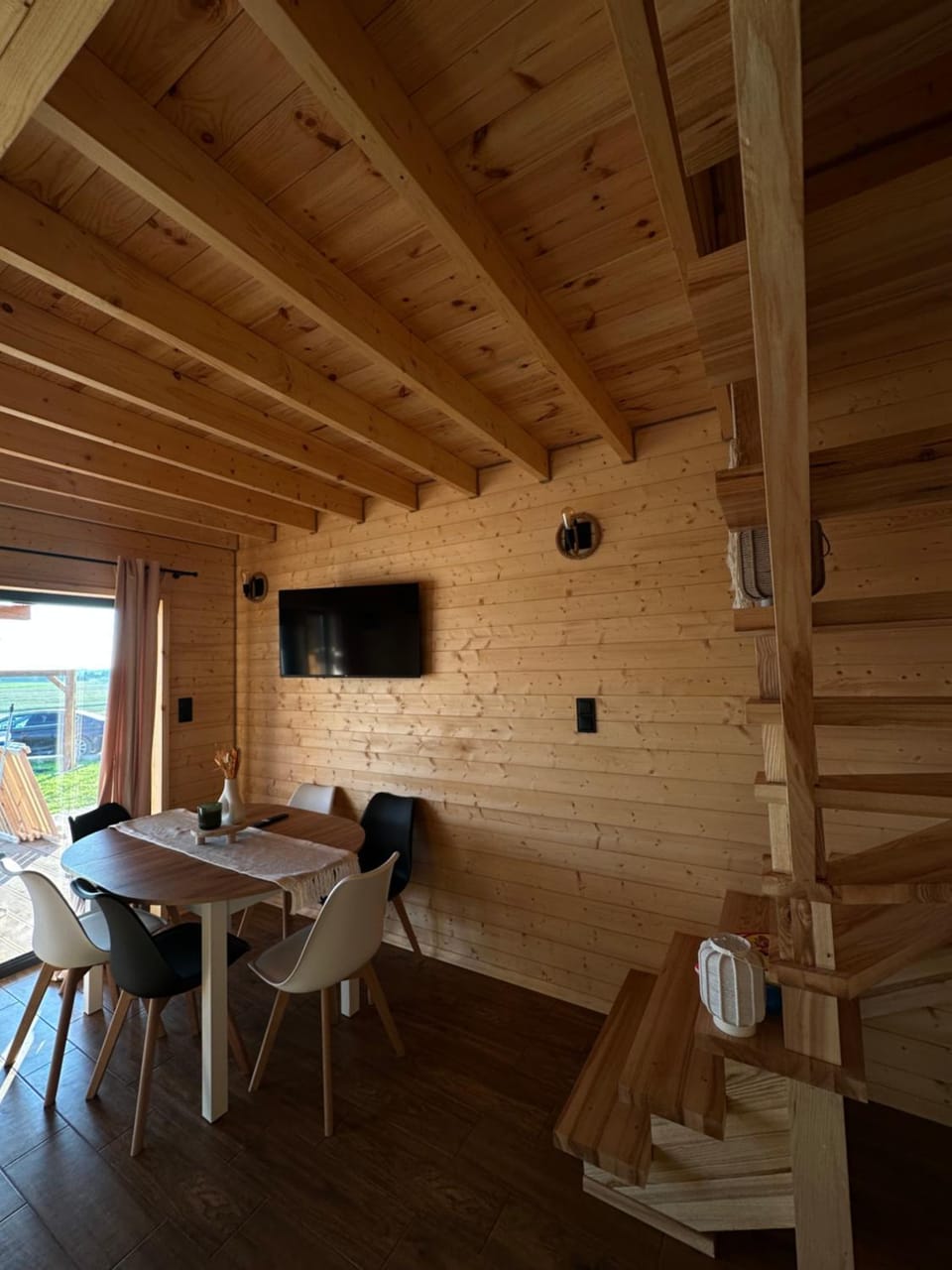TV and multimedia, Dining area, Evening entertainment