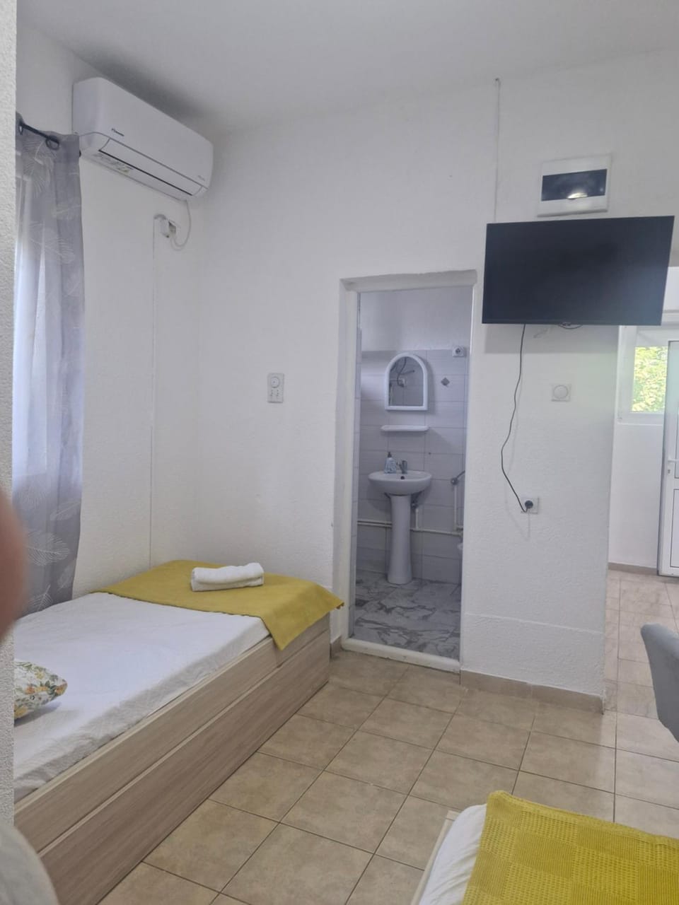 Apartments and Studios J&T UPCHEVI Apartment in North Macedonia