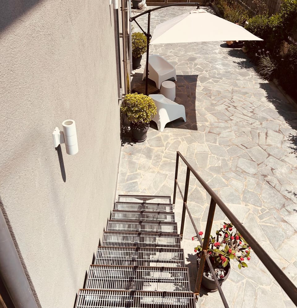 Property building, Balcony/Terrace