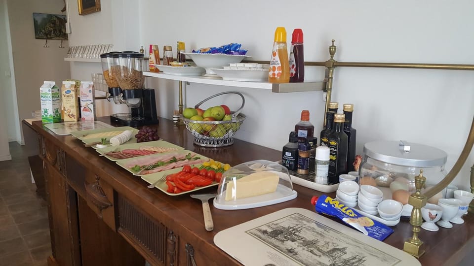 Continental breakfast